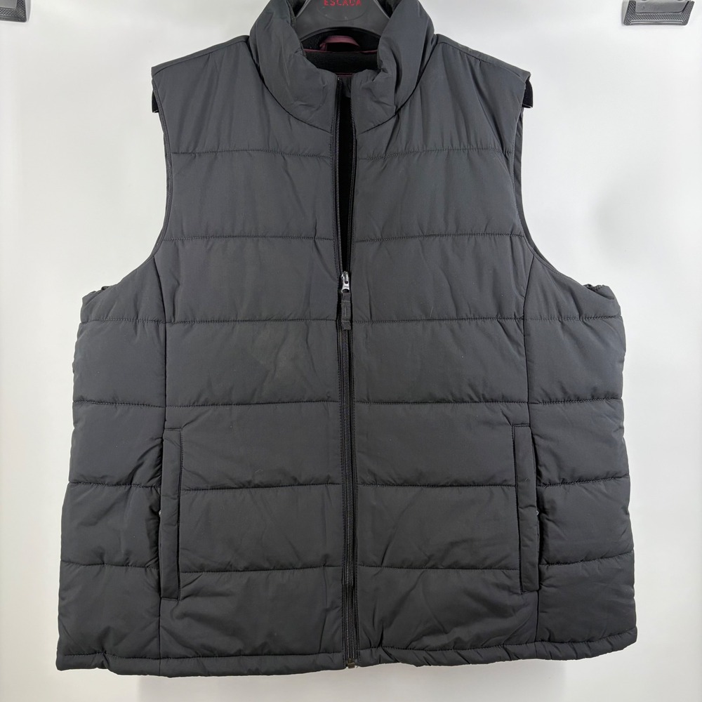 Black Puffer Vest Gorpcore Streetwear Sporty Minimalist Layering Quilted Utility